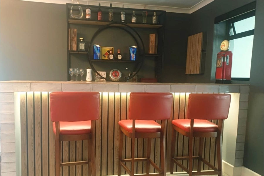 To Let 2 Bedroom Property for Rent in Bloubergstrand Western Cape